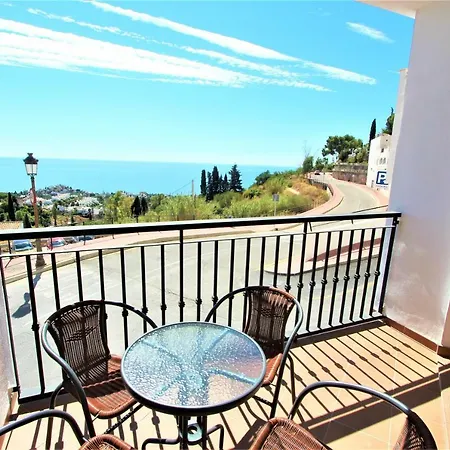 Apartamento Pueblo - Excelente Conexión Wifi - Piscina Abierta - Fantasticas Vistas - Parking Gratis