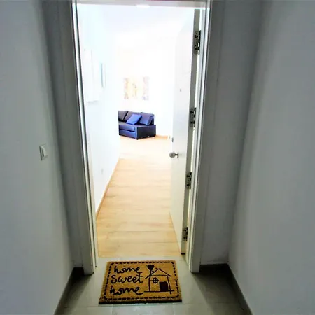 Pueblo - Excelente Conexión Wifi - Piscina Abierta - Fantasticas Vistas - Parking Gratis Apartamento
